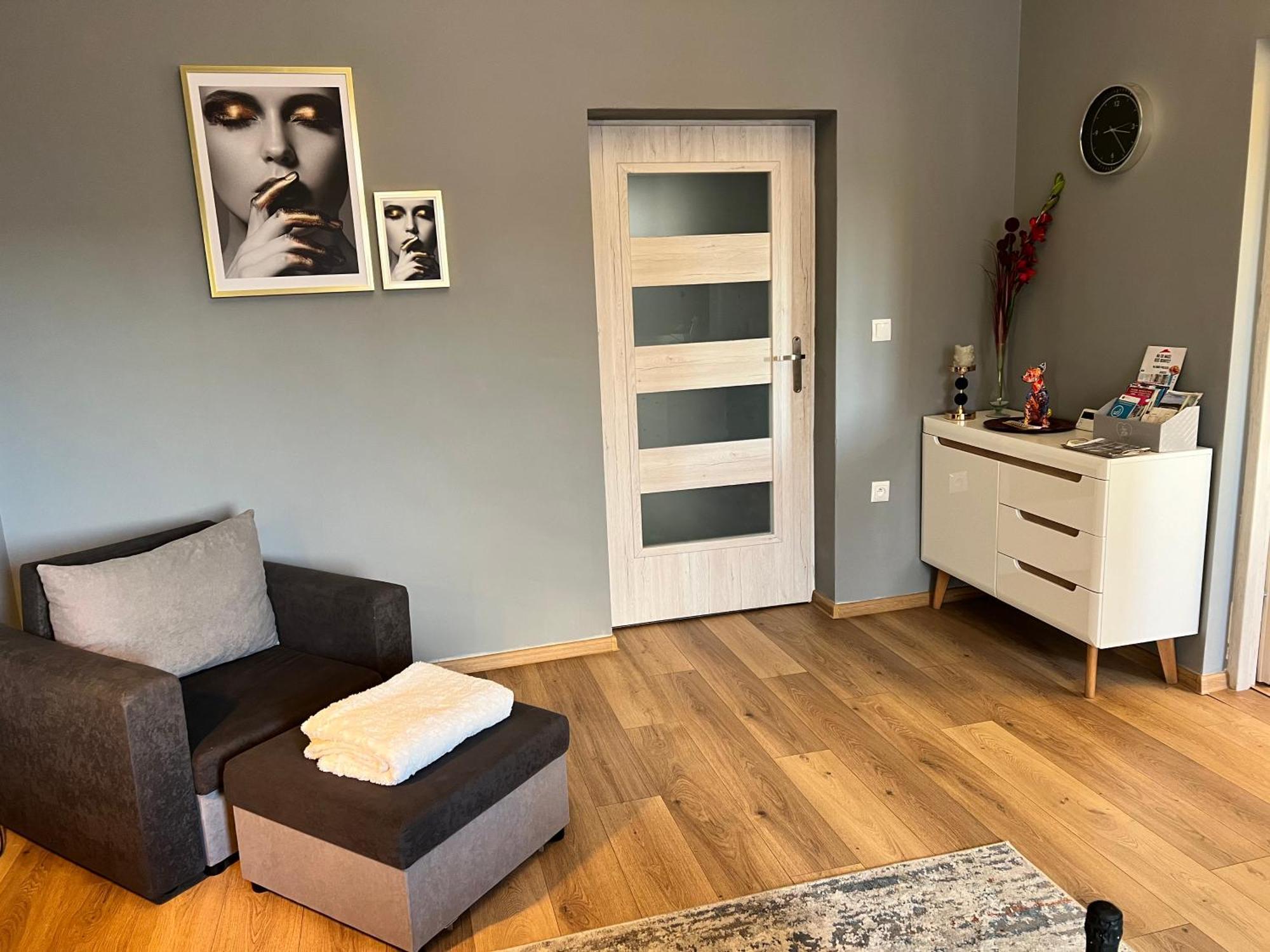 Wolnosci 21 Jelenia Gora 아파트 외부 사진